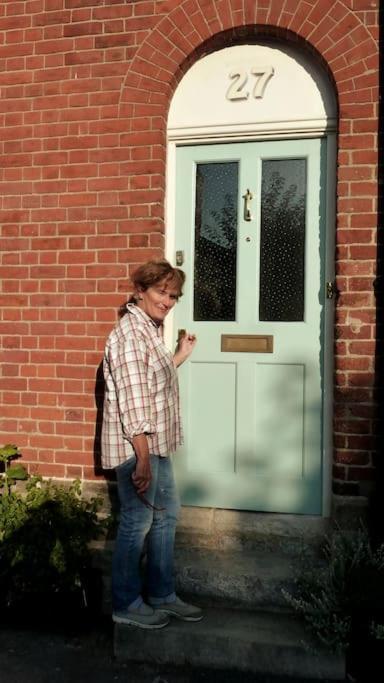 No. 27'S Self-Catering Flat For A Memorable Break. Apartamento Bridport Exterior foto
